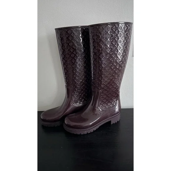 Authentic Louis Vuitton Tall Rain Boots Burgundy Color Size 39 - X listing - Picture 9 of 12